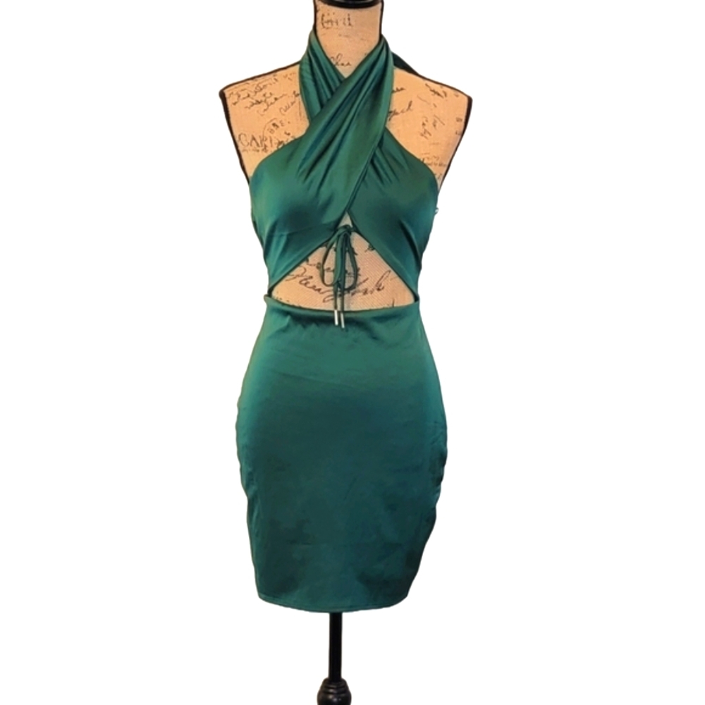 Fashion Nova Cross Over Tie Halter Back Out Dress